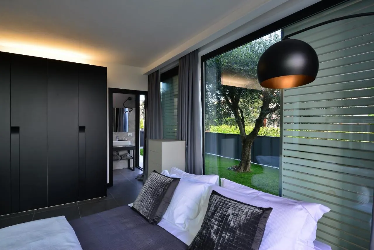 Apartment Extra Urbano - Lago Di Garda - Adults Only Ponti sul Mincio Italy