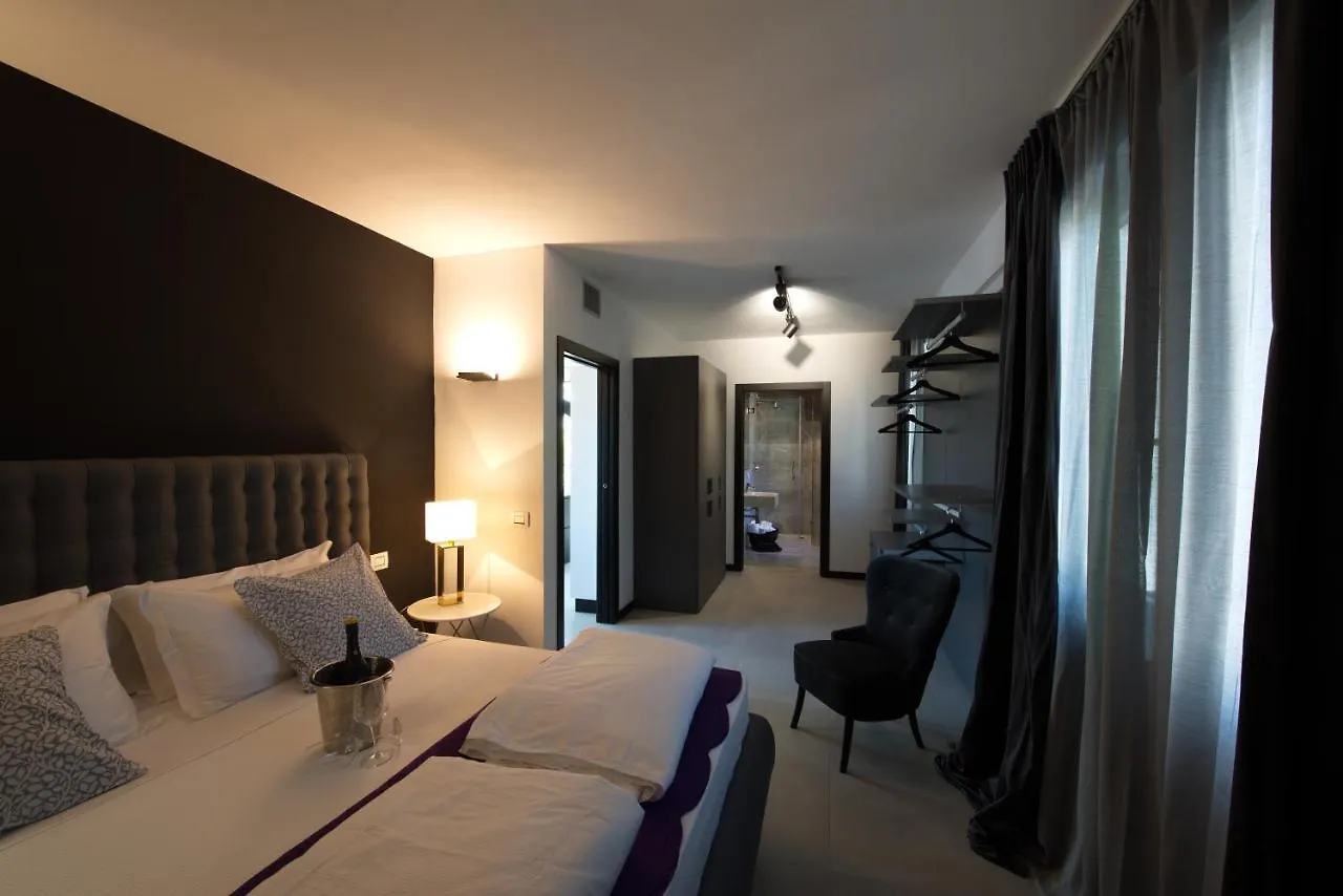 Extra Urbano - Lago Di Garda - Adults Only Ponti sul Mincio 0*,