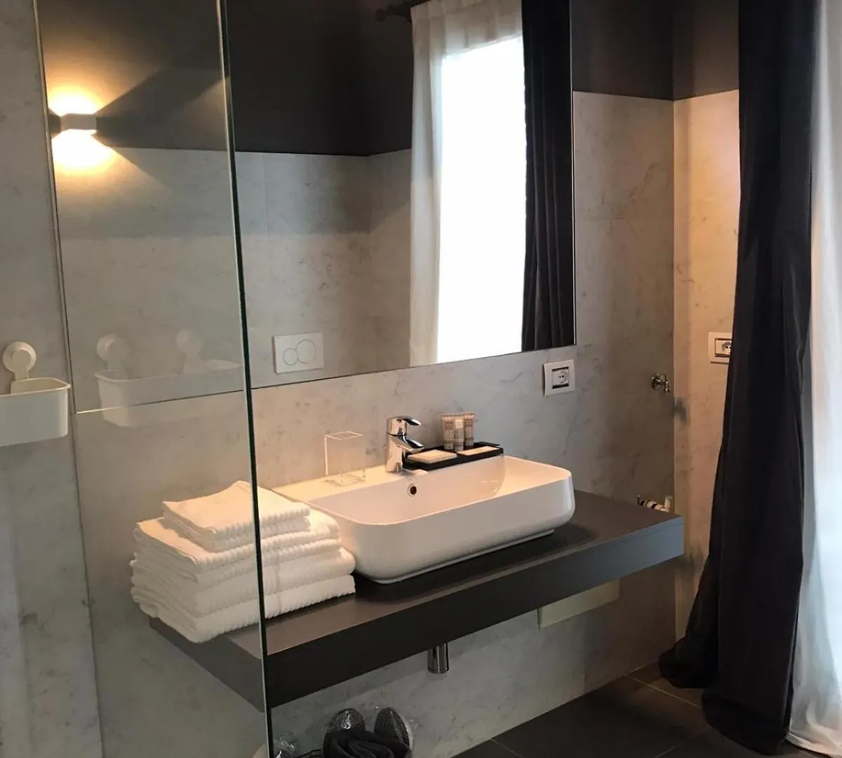 Apartment Extra Urbano - Lago Di Garda - Adults Only Ponti sul Mincio Italy